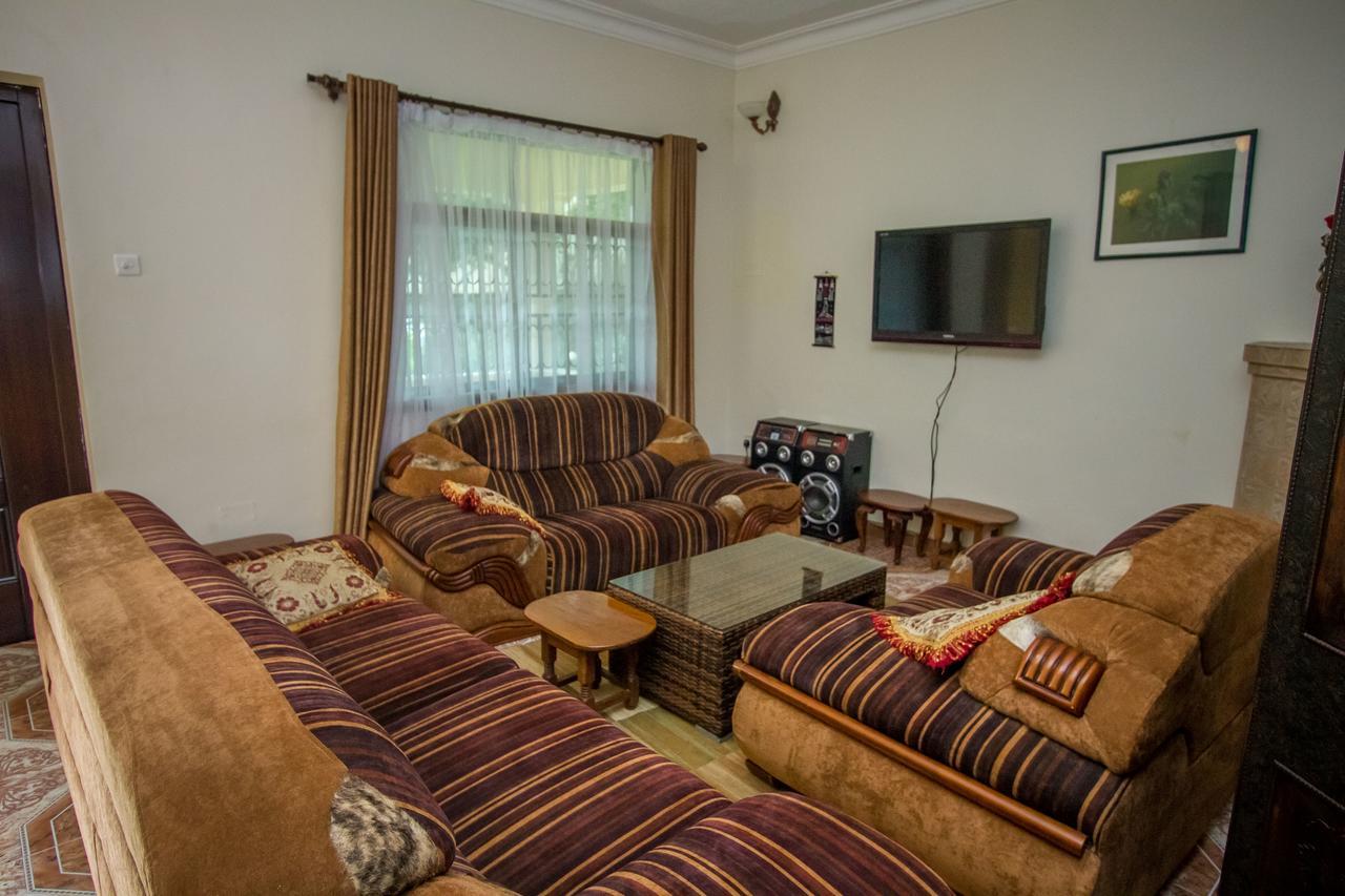 Tuzza Hotel Bushenyi Exteriör bild