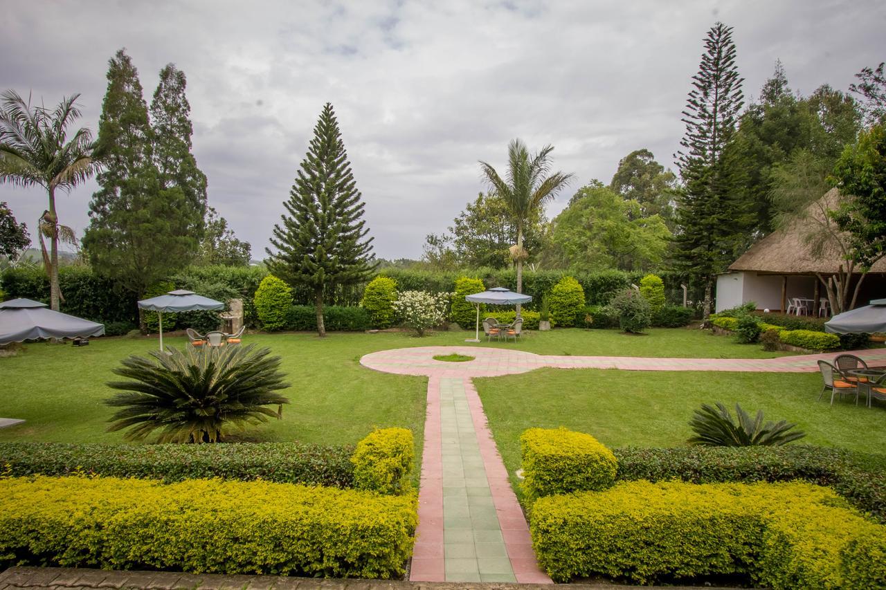 Tuzza Hotel Bushenyi Exteriör bild